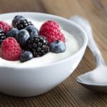 De ce trebuie sa includem iaurtul in dieta?